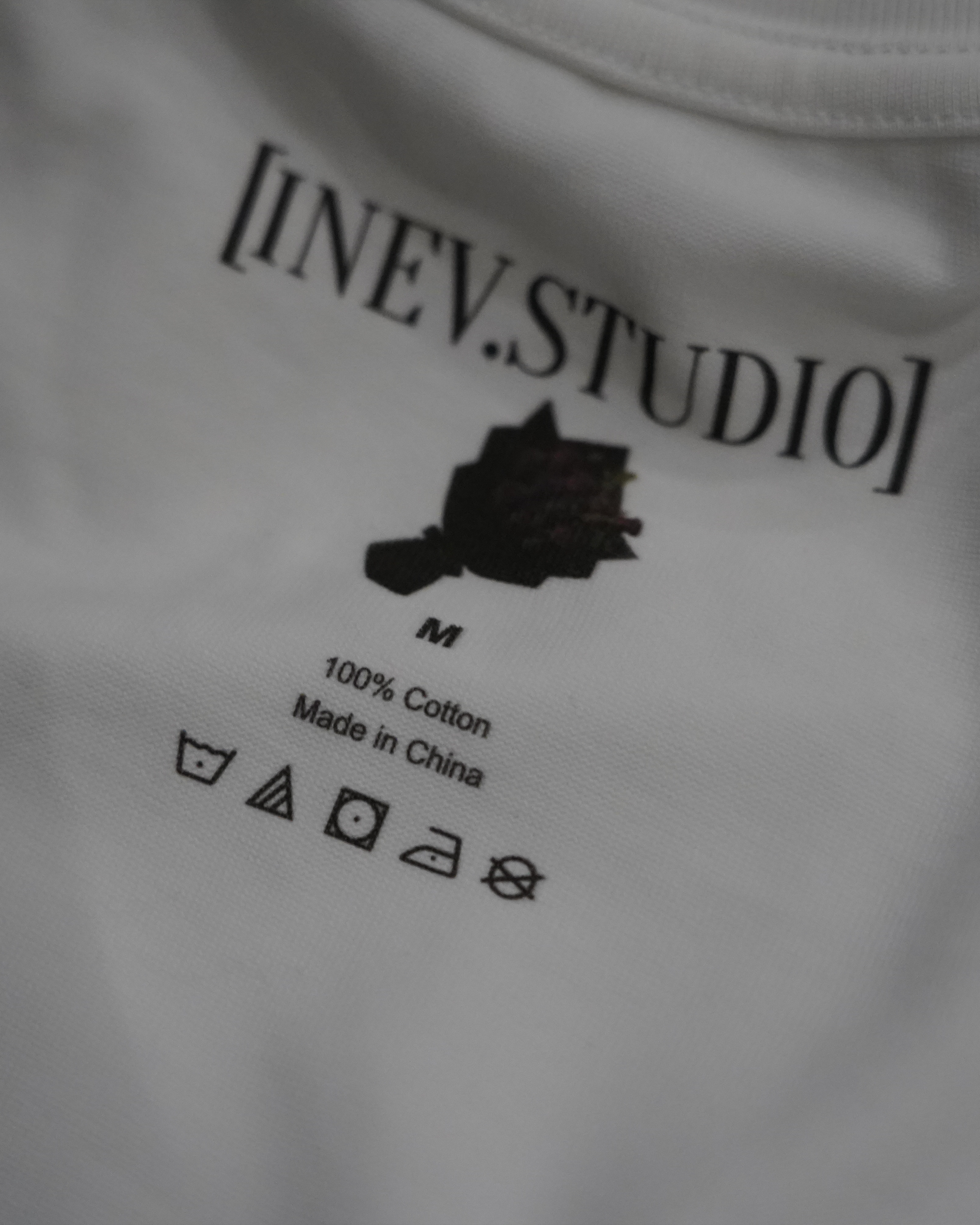 Buy her flowers or I will - Boxy Tee